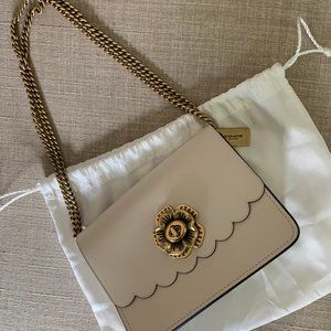 ~USED ONLY ONCE~ COACH SMALL LEATHER SHOULDER BAG